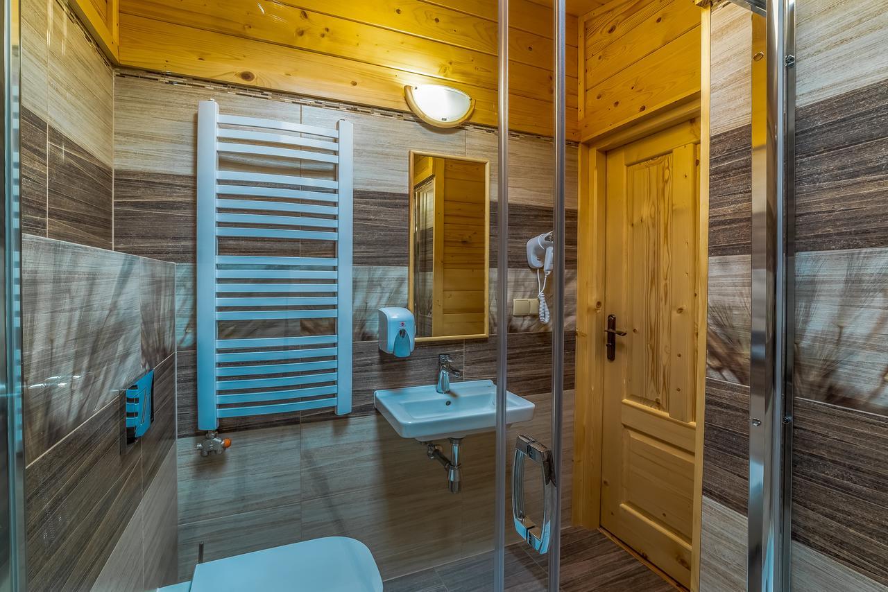 Domek W Bialce Z Jacuzzi W Ogrodzie Bialka Tatrzanska Exterior photo