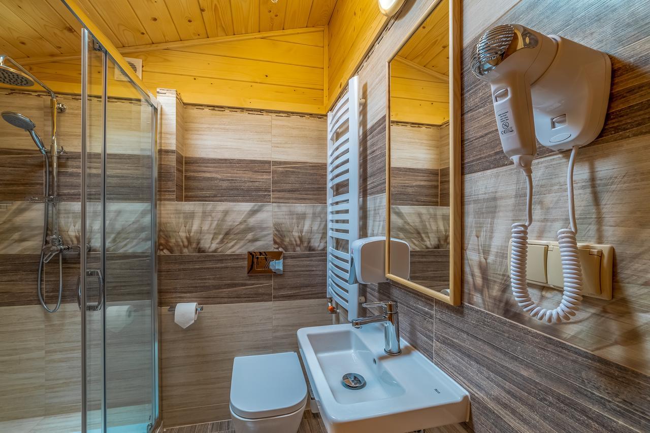 Domek W Bialce Z Jacuzzi W Ogrodzie Bialka Tatrzanska Exterior photo